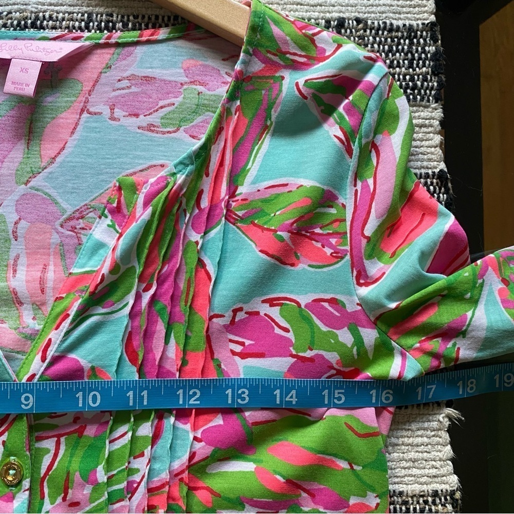 Lilly Pulitzer Colorful Dorthy Pintuck Blouse Top Multi in the Vias Print XS - Picture 13 of 16